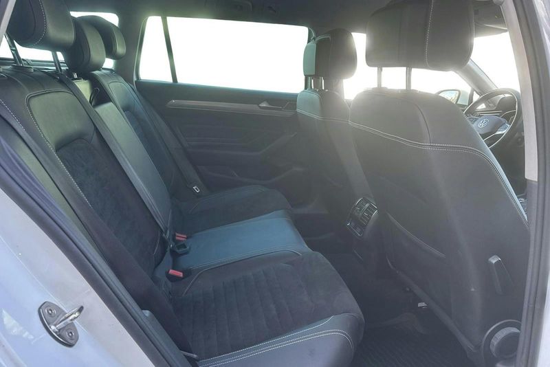 Volkswagen Passat bild 8