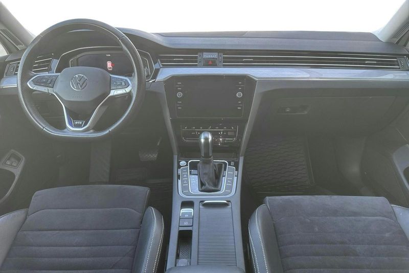 Volkswagen Passat bild 6