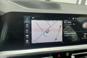 BMW 330 bild 11
