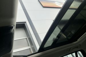 BMW 330 bild 12