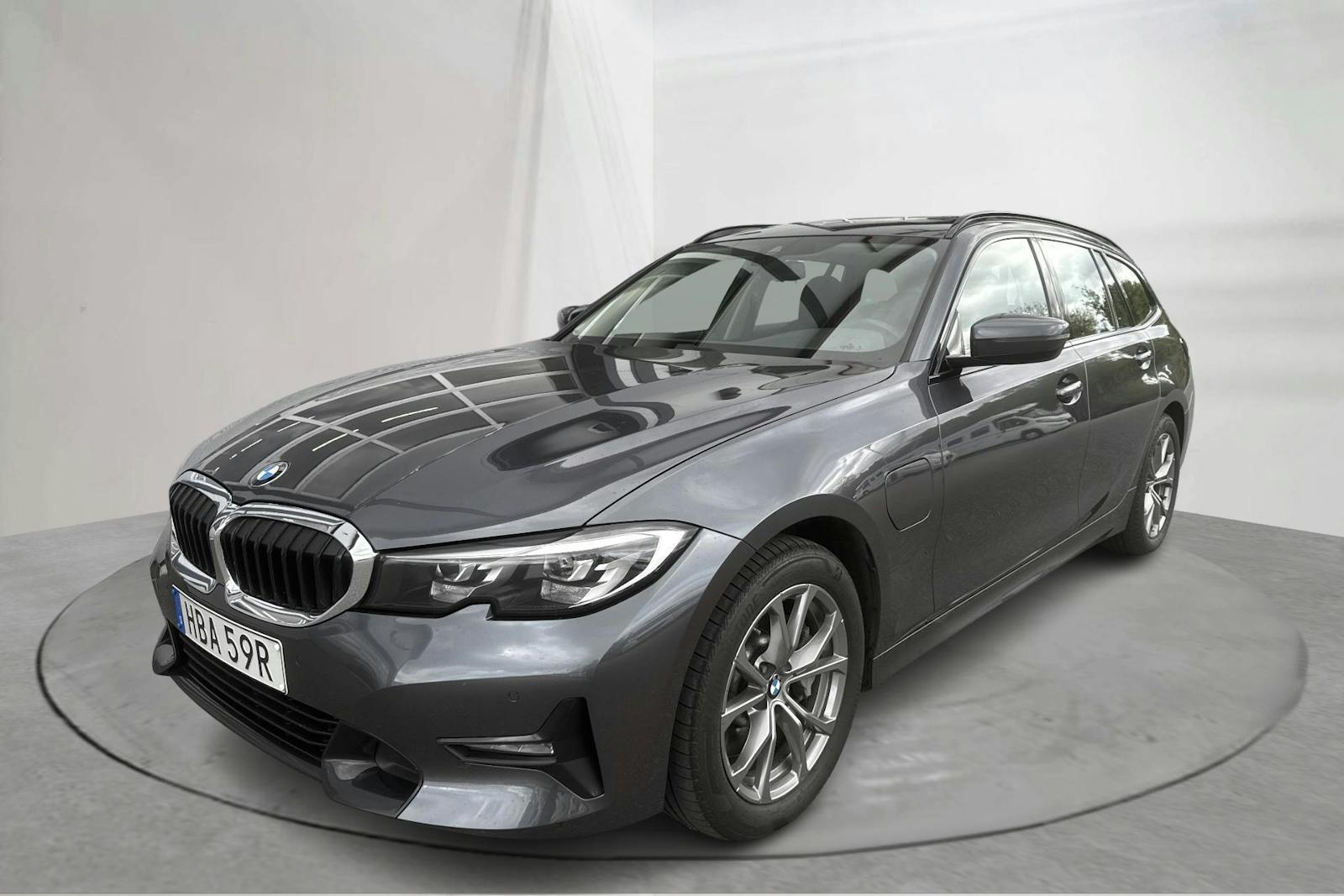 BMW 330
