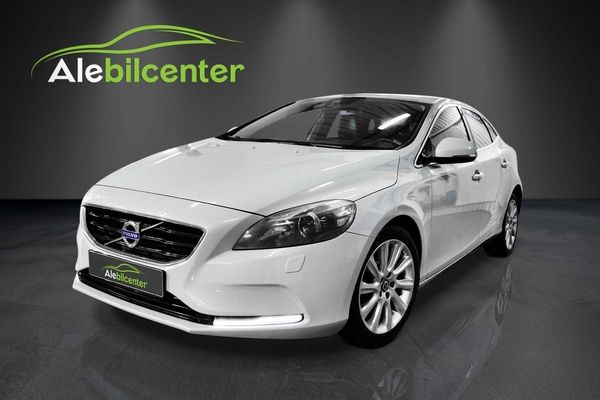 Volvo V40 D2 Summum Euro 5 - 2013
