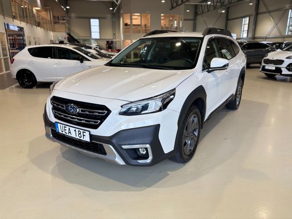 Subaru Outback 2.5 4WD XFuel Adventure / Värmare / Drag - 2022