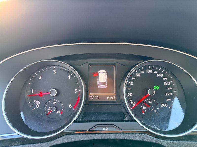 Volkswagen Passat bild 10
