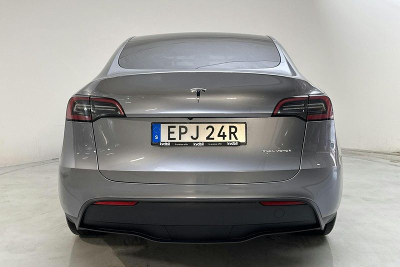 Tesla Model Y bild 5