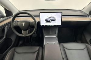 Tesla Model Y bild 6