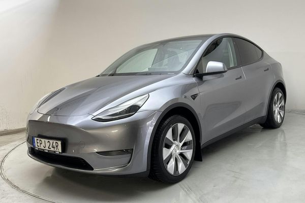 Tesla Model Y Long Range Dual Motor AWD - 2024