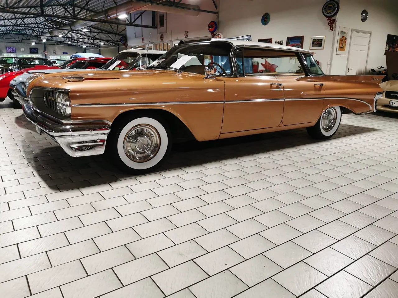 Vehicle image 9