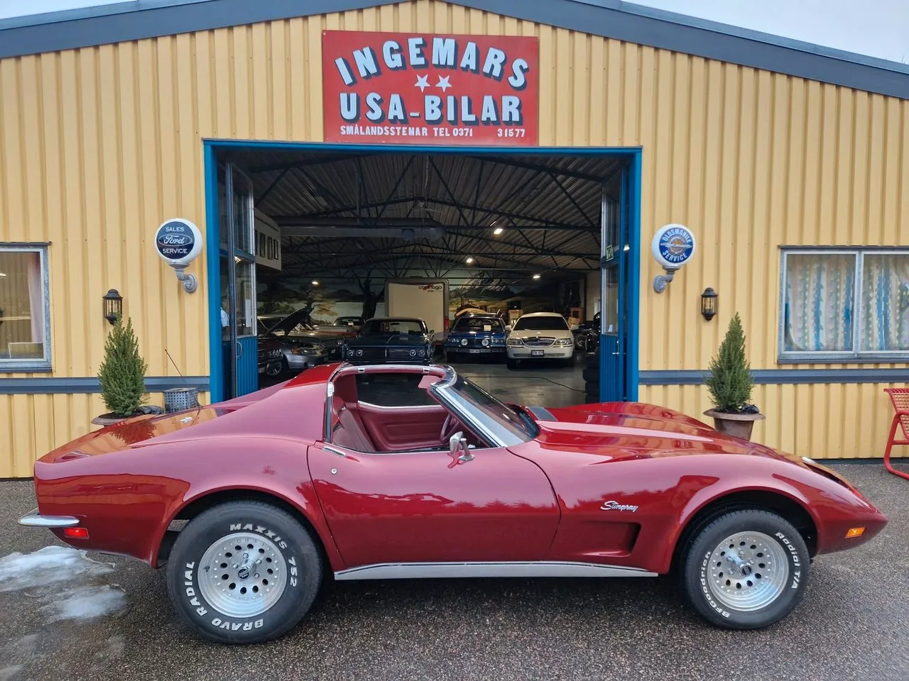 Vehicle image 4
