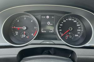 Volkswagen Passat bild 10