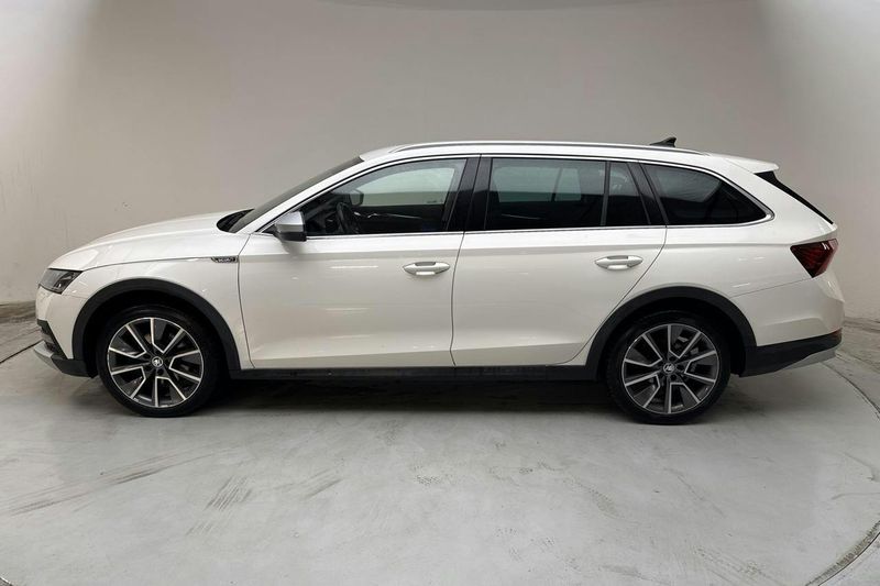 Skoda Octavia bild 2