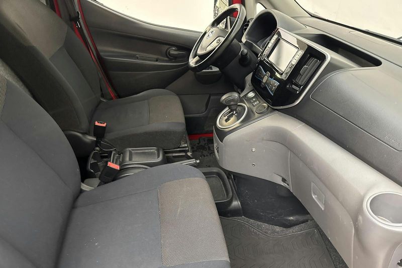 Nissan NV200 bild 6