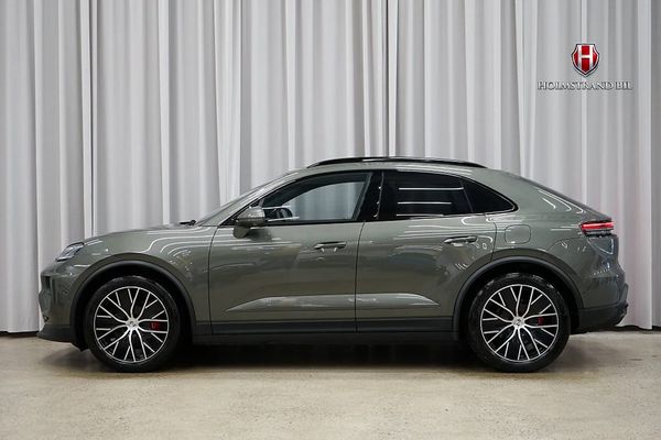 Porsche Macan 4S Chrono Pano Drag B-axelstyr P-display 360 PASM - 2025