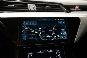 Audi Q8 e-tron bild 21