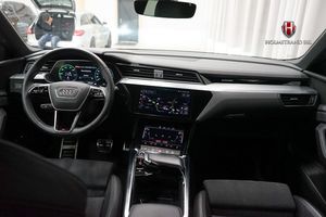 Audi Q8 e-tron bild 13