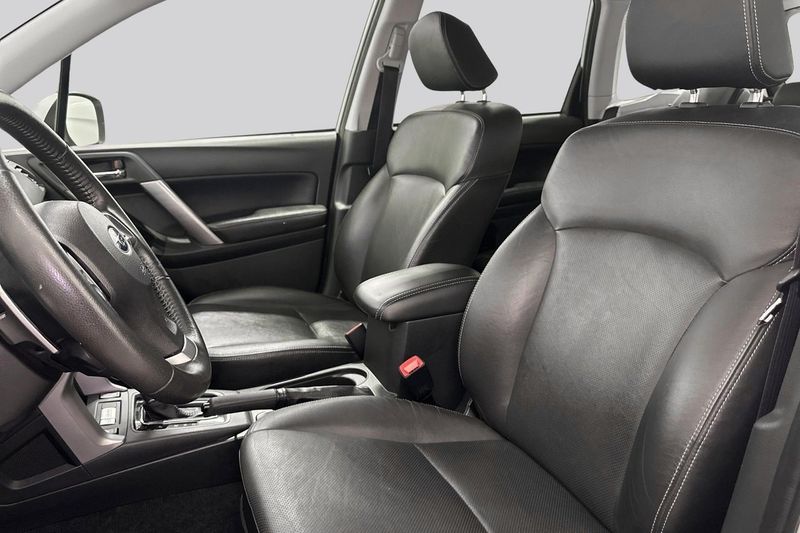 Subaru Forester bild 8
