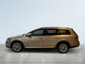 Volkswagen Passat bild 4