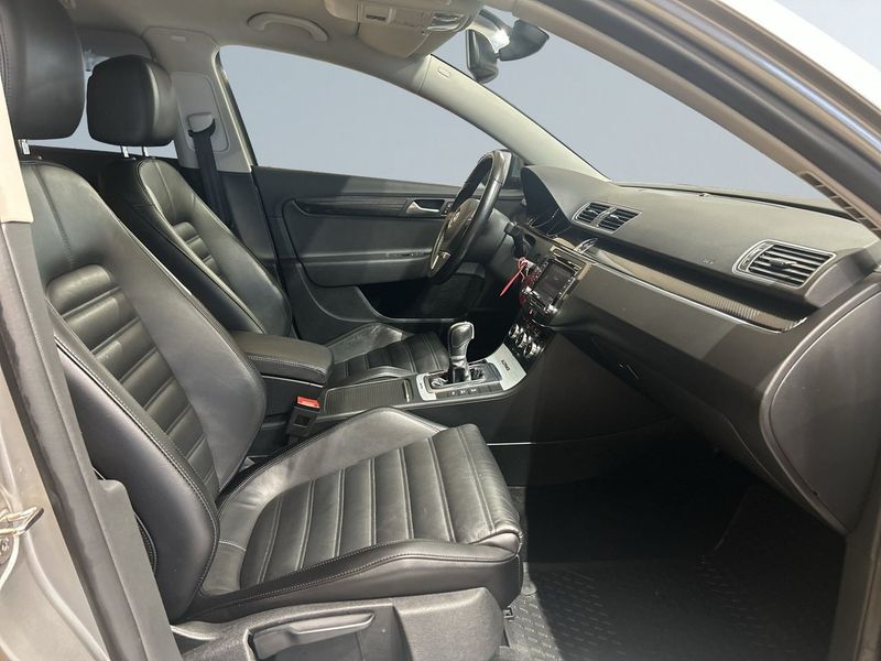 Volkswagen Passat bild 10