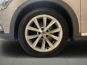 Volkswagen Passat bild 14
