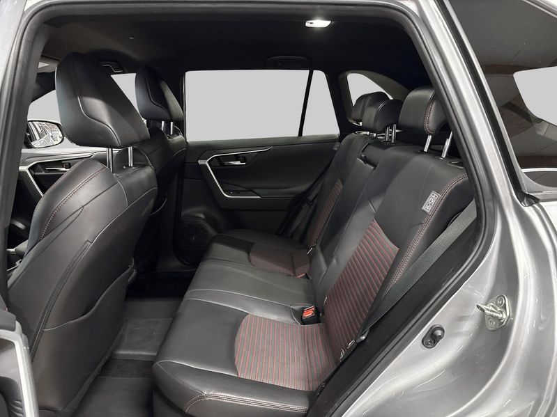 Suzuki Across bild 9
