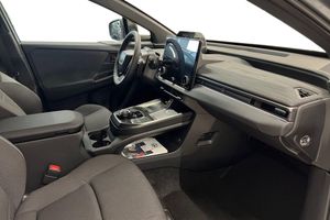 Toyota C-HR+ bild 7
