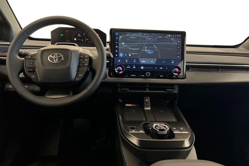 Toyota C-HR+ bild 10