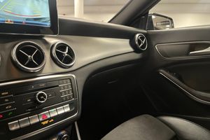 Mercedes CLA180 bild 13