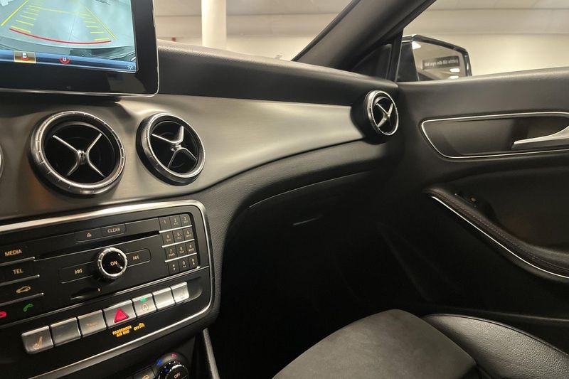 Mercedes CLA180 bild 13
