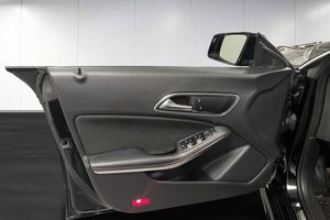 Mercedes CLA180 bild 7