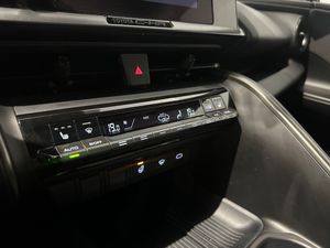 Toyota C-HR bild 12
