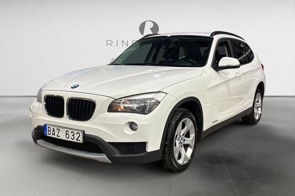 BMW X1 xDrive18d 143 HK LIGHT PDC FARTHÅLLARE NYSERV 17" - 2014