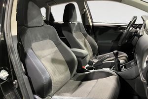 Toyota Auris bild 15