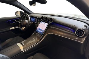 Mercedes GLC300 bild 9