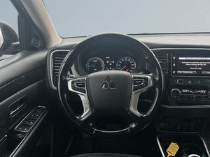 Mitsubishi Outlander bild 9