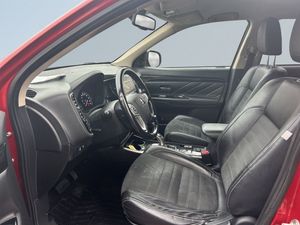 Mitsubishi Outlander bild 6