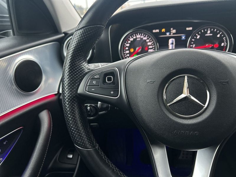 Mercedes E220 bild 18