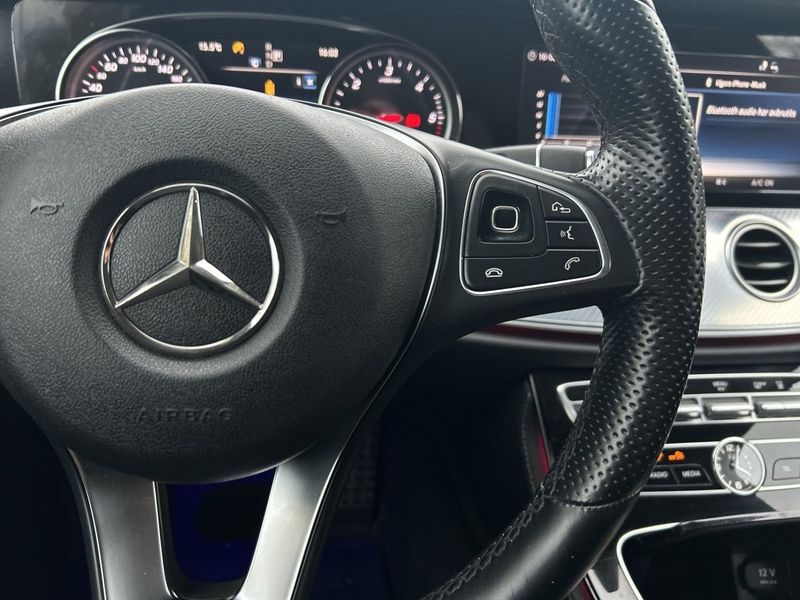 Mercedes E220 bild 17