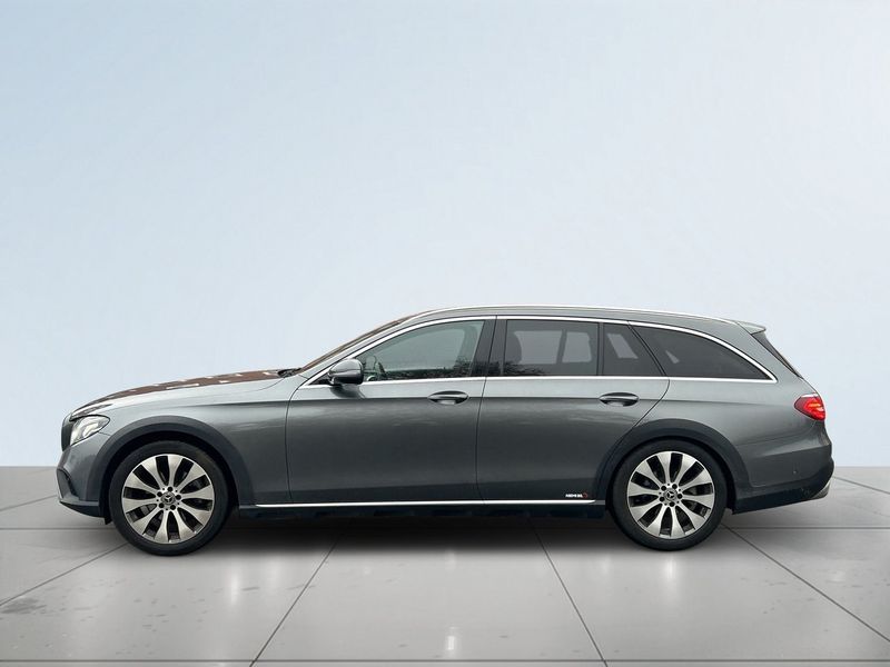 Mercedes E220 bild 3