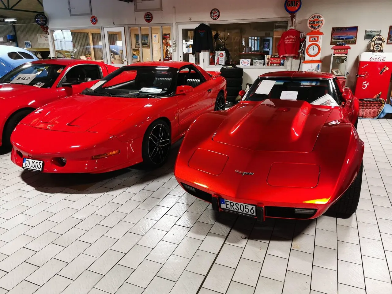 Vehicle image 19