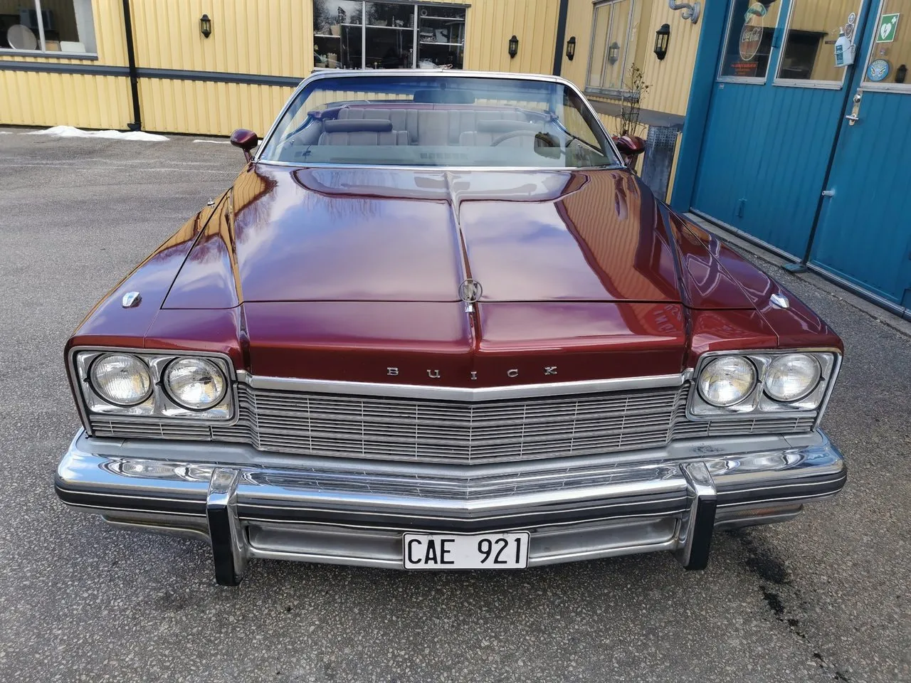 Vehicle image 7