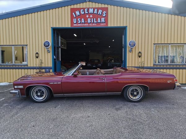 Buick LeSabre Custom - 1975