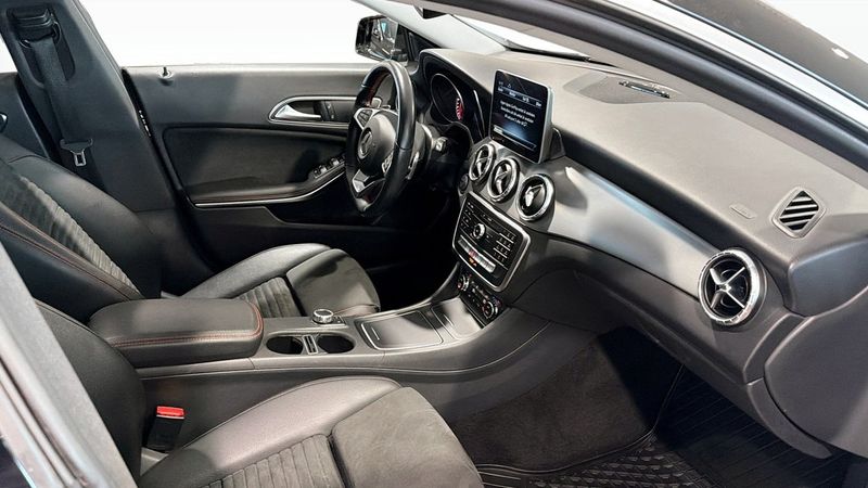 Mercedes CLA200 bild 3