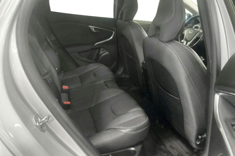 Volvo V40 bild 8