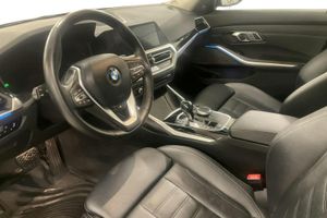 BMW 330 bild 17