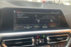 BMW 330 bild 13