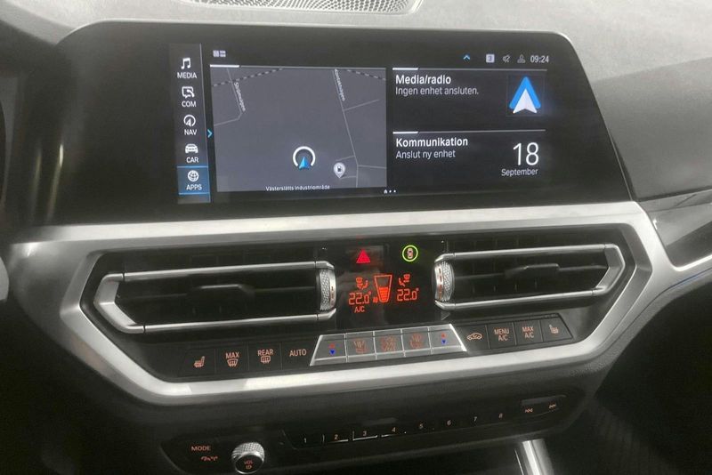 BMW 330 bild 12