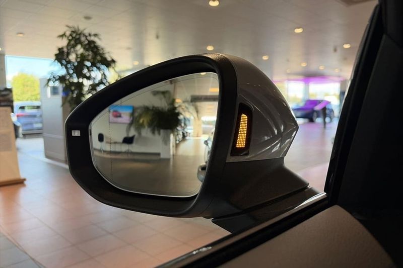 Volkswagen Passat bild 15