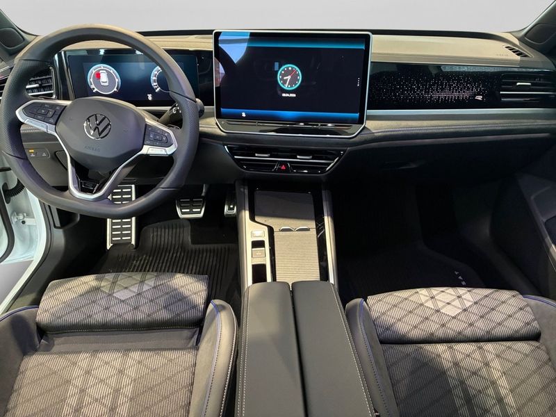 Volkswagen Passat bild 10