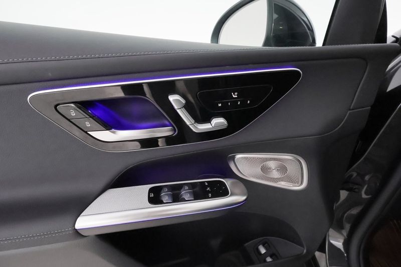 Mercedes GLC300 bild 19
