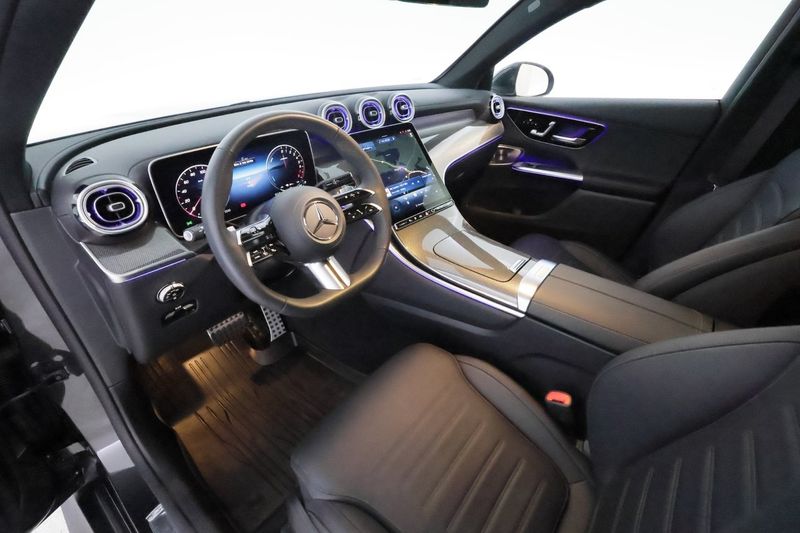 Mercedes GLC300 bild 12